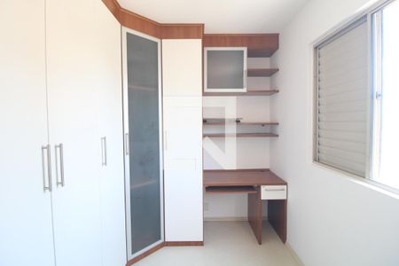 Quarto 2 de apartamento à venda com 2 quartos, 48m² em Jardim Anhanguera, São Paulo