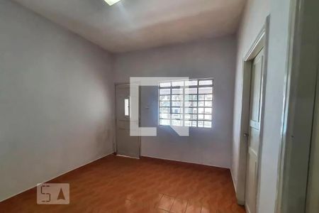 Sala de casa à venda com 4 quartos, 180m² em Jardim Maria Estela, São Paulo