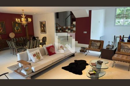 Casa de Condomínio à venda com 4 quartos, 420m² em Jardim Leonor, São Paulo
