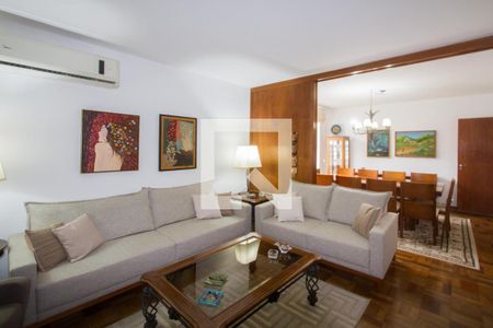 Casa à venda com 3 quartos, 431m² em Granja Julieta, São Paulo