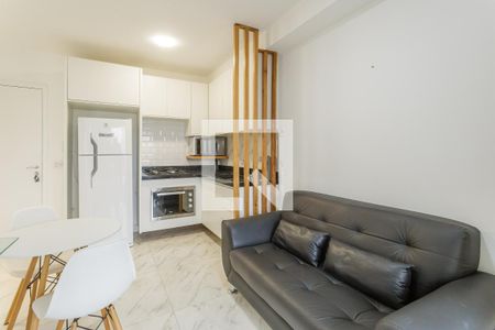 Sala/Cozinha de apartamento para alugar com 1 quarto, 29m² em Indianópolis, São Paulo