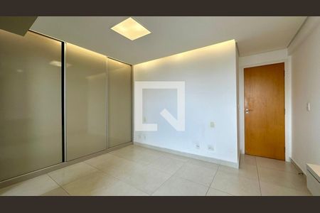 Quarto de apartamento para alugar com 2 quartos, 70m² em Buritis, Belo Horizonte