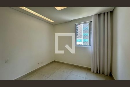 Quarto de apartamento para alugar com 2 quartos, 70m² em Buritis, Belo Horizonte