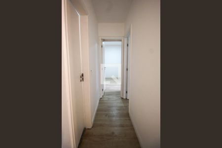 Corredor de apartamento à venda com 2 quartos, 59m² em Vila Suzana, São Paulo