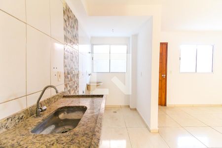 Sala/Cozinha de apartamento para alugar com 1 quarto, 30m² em Vila Princesa Isabel, São Paulo