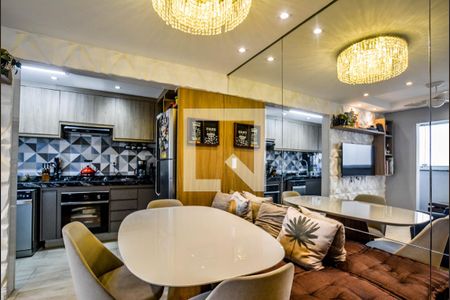 Sala de apartamento à venda com 2 quartos, 50m² em Vila Floresta, Santo André