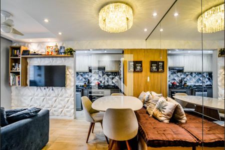 Sala de apartamento à venda com 2 quartos, 50m² em Vila Floresta, Santo André