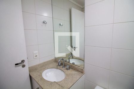 Banheiro de apartamento para alugar com 2 quartos, 75m² em Santo Amaro, São Paulo