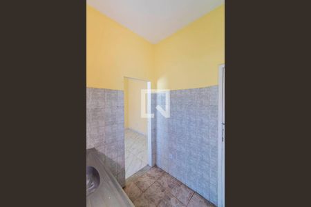 Cozinha de kitnet/studio para alugar com 1 quarto, 22m² em Brás de Pina, Rio de Janeiro