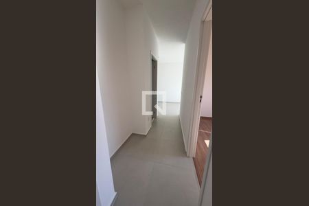Corredor de apartamento para alugar com 3 quartos, 70m² em Palmeiras, Belo Horizonte