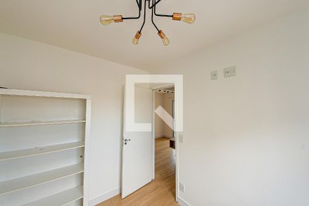 Quarto 1 de apartamento para alugar com 2 quartos, 58m² em Vila Ema, São Paulo