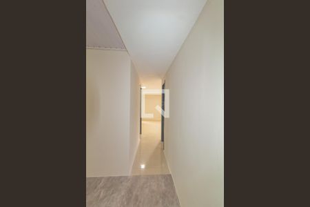 Corredor de casa à venda com 2 quartos, 100m² em Estância Velha, Canoas