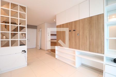 Sala de apartamento para alugar com 2 quartos, 74m² em Santa Mônica, Uberlândia