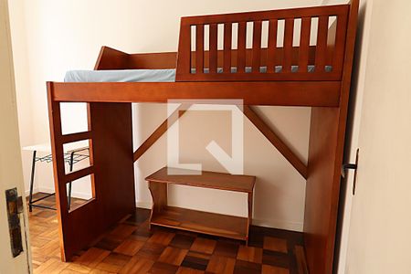 Quarto 1 - Cama de apartamento para alugar com 2 quartos, 51m² em Passo D’areia, Porto Alegre