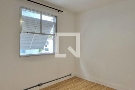 Quarto 2 de apartamento para alugar com 2 quartos, 87m² em Embaré, Santos