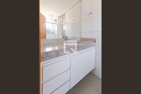 Banheiro suíte 1 de apartamento à venda com 2 quartos, 72m² em Jardim America, Belo Horizonte