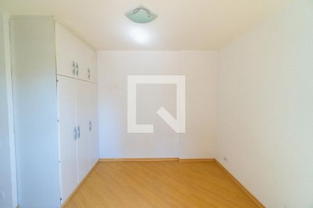 Quarto 2 de apartamento para alugar com 2 quartos, 47m² em Vila Guarani, São Paulo