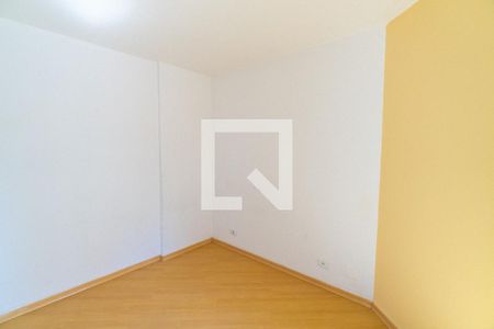 Quarto 2 de apartamento para alugar com 2 quartos, 47m² em Vila Guarani, São Paulo