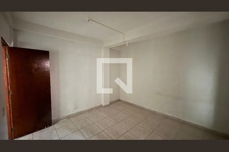 Quarto de casa para alugar com 1 quarto, 40m² em Vila Palmares, Santo André