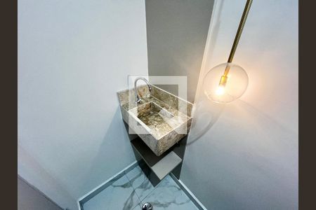 Lavabo de casa de condomínio para alugar com 3 quartos, 192m² em Jardim Santa Ines, São Paulo