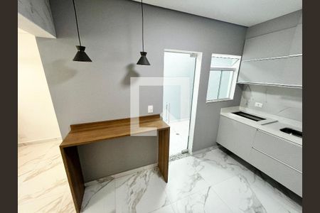 Cozinha de casa de condomínio para alugar com 3 quartos, 192m² em Jardim Santa Ines, São Paulo