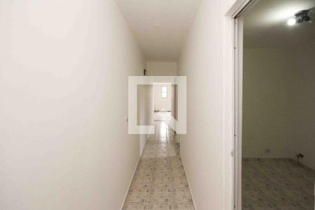 Corredor de casa para alugar com 3 quartos, 100m² em Jardim Santa Teresinha, São Paulo