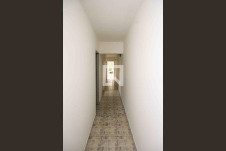 Corredor de casa para alugar com 3 quartos, 100m² em Jardim Santa Teresinha, São Paulo