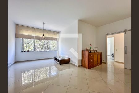 Apartamento para alugar com 3 quartos, 117m² em Laranjeiras, Rio de Janeiro