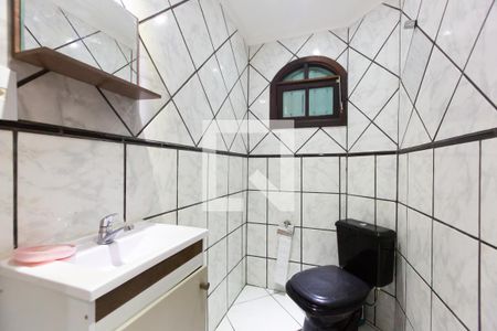 Lavabo de casa para alugar com 3 quartos, 306m² em Parque Guaianazes, São Paulo