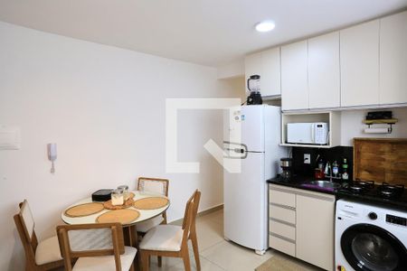 Sala/Cozinha de apartamento à venda com 2 quartos, 38m² em Sagrada Família, Belo Horizonte