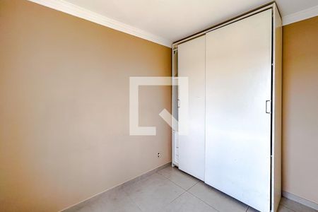 Quarto 1 de apartamento para alugar com 2 quartos, 45m² em Jardim Maria Estela, São Paulo