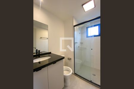 Banheiro de apartamento para alugar com 1 quarto, 26m² em Jardim das Acacias, São Paulo