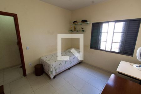 QUARTO 1 de casa para alugar com 3 quartos, 192m² em Jardim Santa Genebra, Campinas