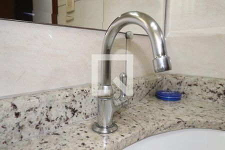 Lavabo de casa à venda com 3 quartos, 171m² em Parque das Nações, Santo André