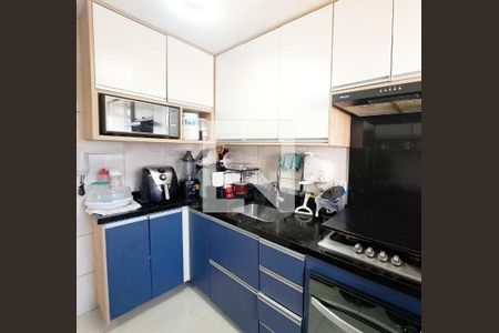 Cozinha de apartamento à venda com 2 quartos, 45m² em Conceicao, Osasco