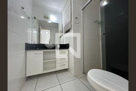 Banheiro de apartamento à venda com 1 quarto, 50m² em Ideal, Porto Alegre