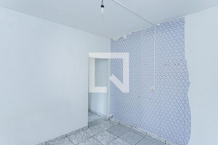 Quarto de casa para alugar com 1 quarto, 60m² em Parque Maria Domitila, São Paulo