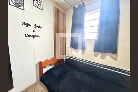Quarto 2 de casa para alugar com 2 quartos, 50m² em Jardim do Papai, Guarulhos