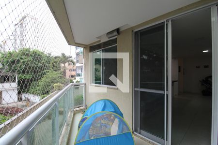 Sala - Varanda de apartamento para alugar com 2 quartos, 71m² em Jacarepaguá, Rio de Janeiro