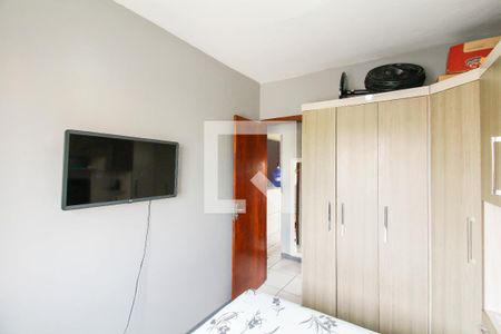 Quarto 2 de apartamento à venda com 2 quartos, 48m² em Guajuviras, Canoas