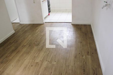 Sala  de apartamento para alugar com 2 quartos, 38m² em Jardim Albertina, Guarulhos