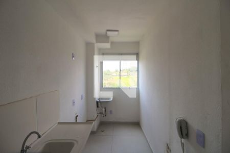 Sala/Cozinha de apartamento para alugar com 2 quartos, 42m² em Jardim Egle, São Paulo