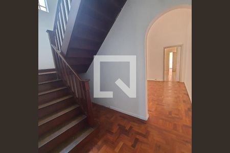 Corredor de casa para alugar com 3 quartos, 180m² em Parque da Mooca, São Paulo