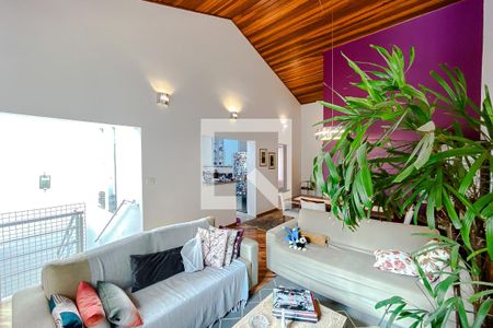 Sala de casa à venda com 3 quartos, 192m² em Vila Mariana, São Paulo