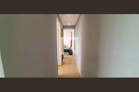 Corredor de apartamento para alugar com 2 quartos, 42m² em Jardim Boa Vista, Osasco