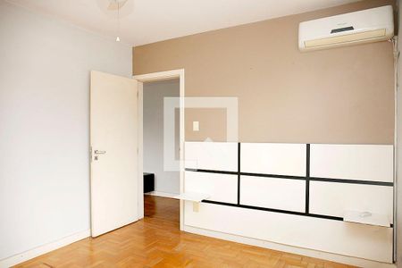 Quarto de apartamento à venda com 1 quarto, 51m² em Rio Branco, Porto Alegre
