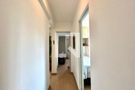 Corredor de apartamento à venda com 3 quartos, 70m² em Vila Guarani (zona Sul), São Paulo