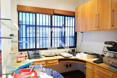 Escritório de casa à venda com 5 quartos, 250m² em Vila Gomes Cardim, São Paulo