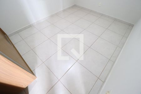 Quarto 1 de apartamento para alugar com 2 quartos, 51m² em Morumbi, Uberlândia