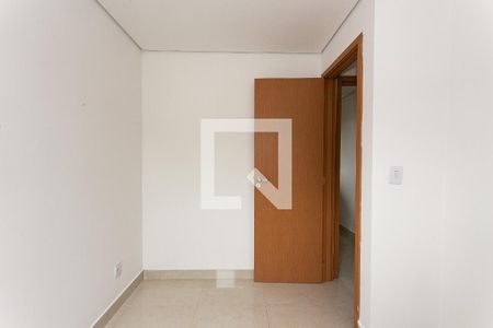 Quarto 2 de apartamento para alugar com 2 quartos, 38m² em Vila Centenario, São Paulo